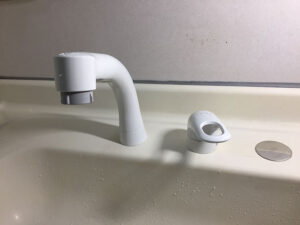 洗面台のシャワー水栓交換（→TOTO TLS05301J) - 町の水道屋さん｜ほど ...
